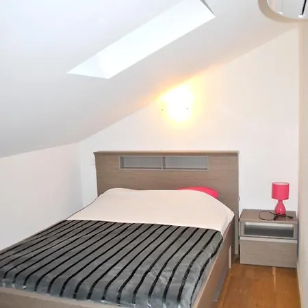 Maison Chaleureuse A Bonifacio, 90 M², Piscine Partagee Конте