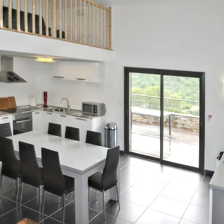 Дом отдыха Maison Chaleureuse A Bonifacio, 90 M², Piscine Partagee